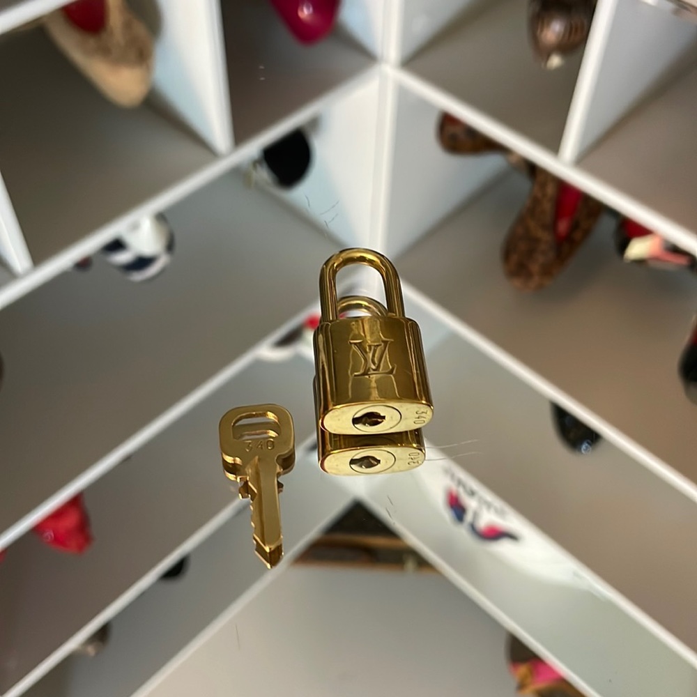 Louis Vuitton Brass Lock & Key #340